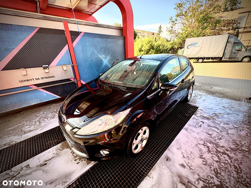 Ford Fiesta - 2