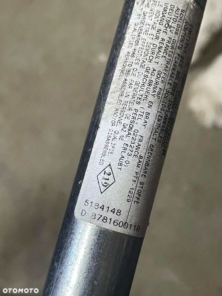 Dopinacz pasa prawego pas bezpieczeństwa prawy przód przedni Renault Megane III 3 878160011R 868840008R - 2