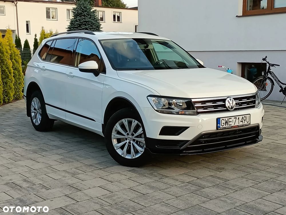 Volkswagen Tiguan - 1