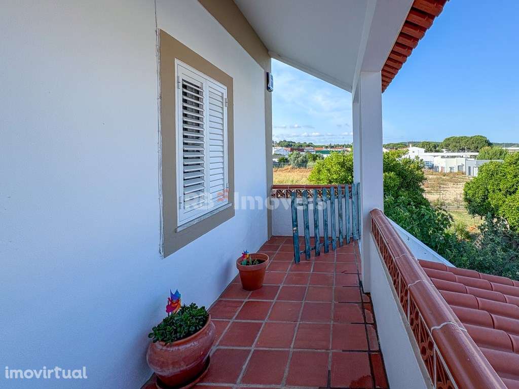 Moradia T4 c/ Jardim e Piscina - Grande imagem: 5/19