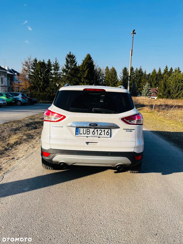 Ford Escape 2.0 EcoBoost AWD Titanium - 9