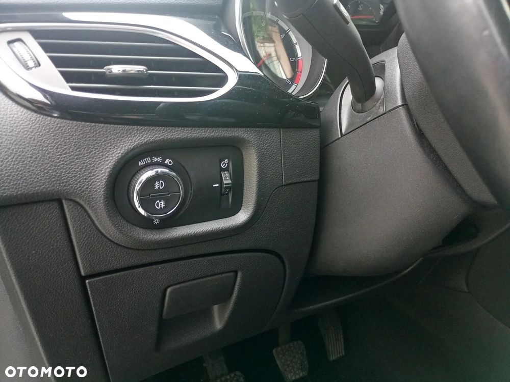 Opel Astra 1.6 D (CDTI) Start/Stop Dynamic - 23