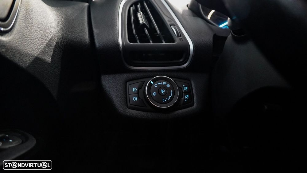 Ford B-Max 1.5 TDCi Titanium - 15