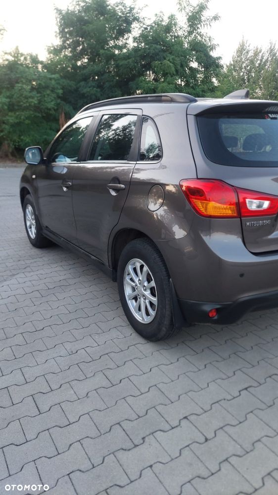 Mitsubishi ASX - 4