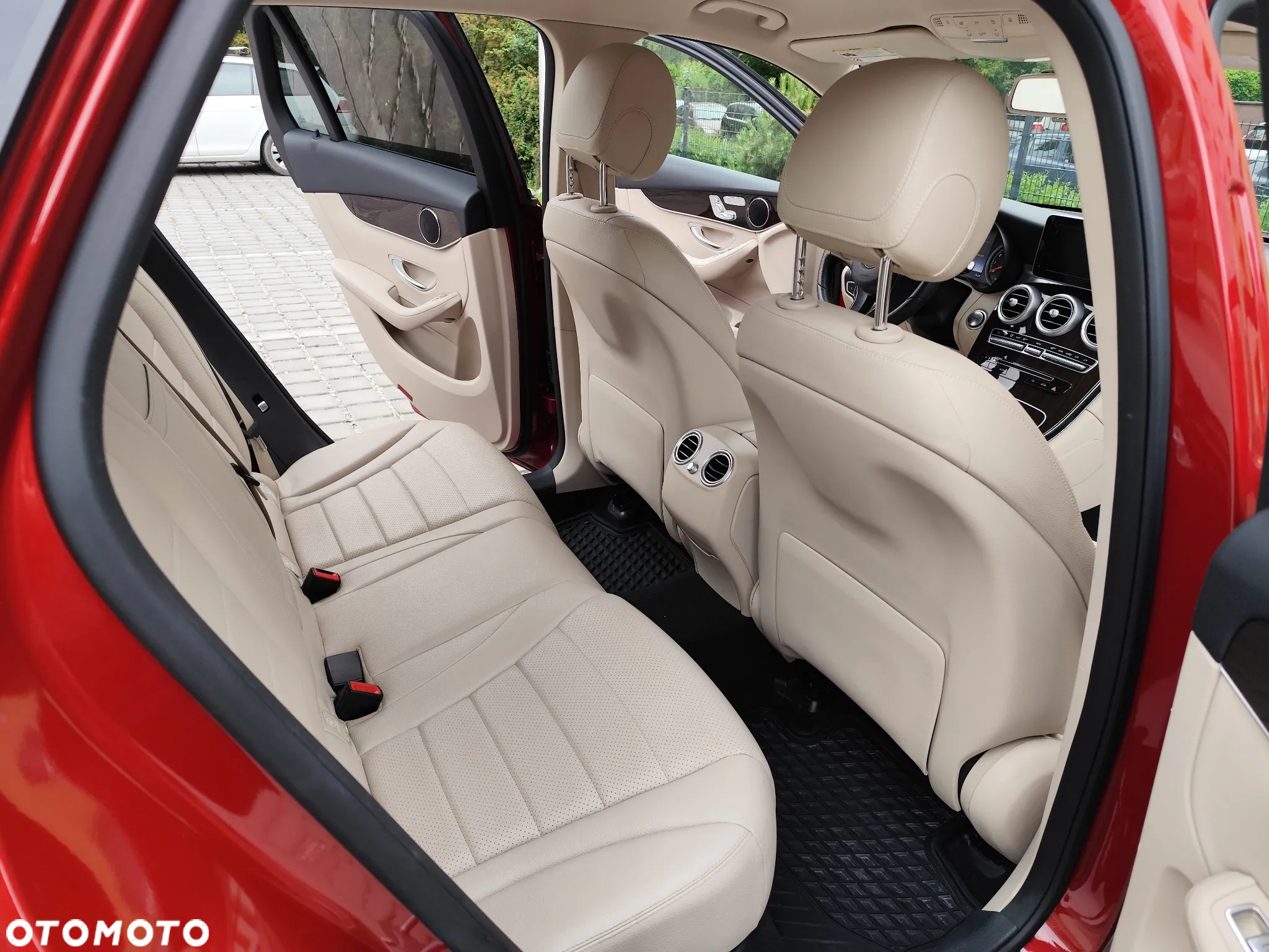Mercedes-Benz GLC 300 4Matic 9G-TRONIC - 18