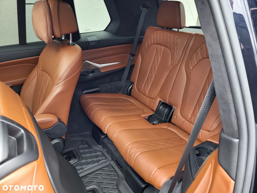 BMW X7 M50d sport - 10