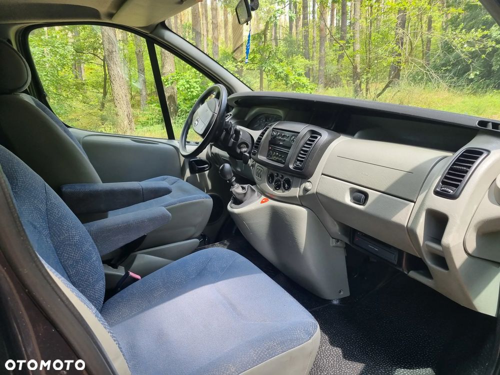 Renault Trafic - 13
