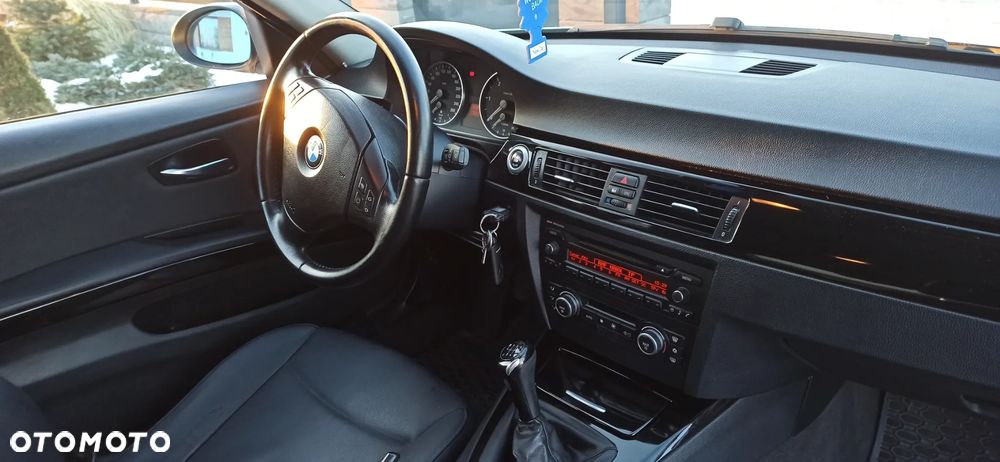 BMW Seria 3 - 12