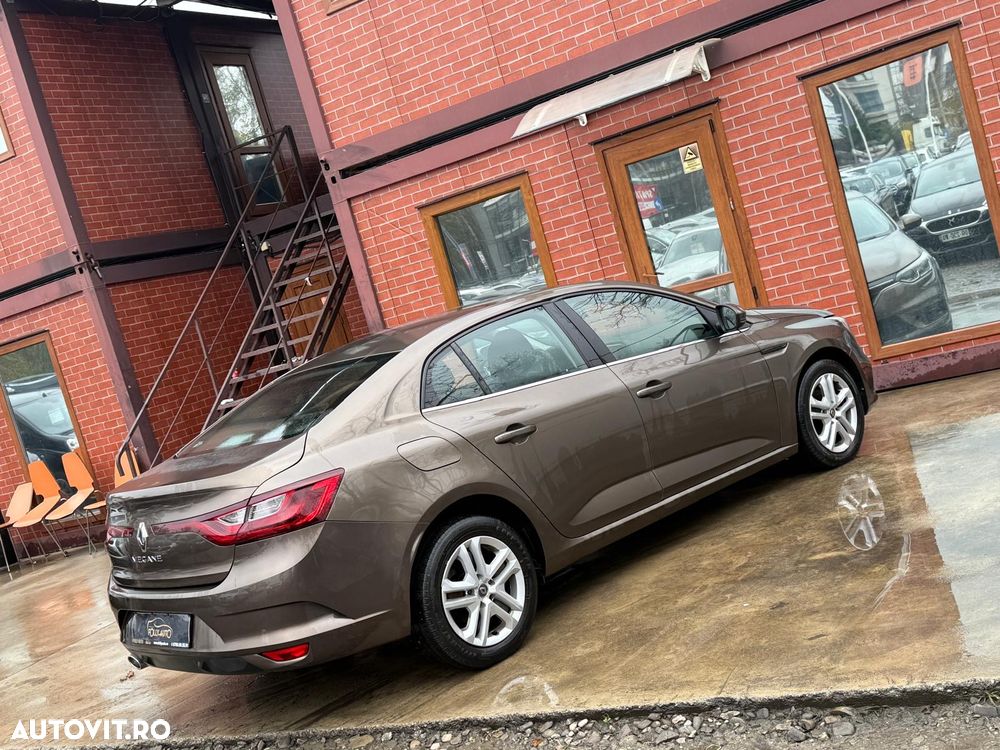 Renault Megane Blue dCi 116 EDC Zen - 39