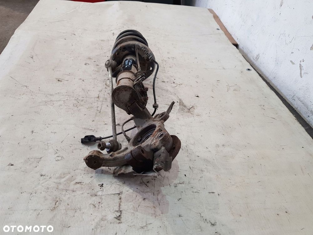 zwrotnica mcperson lewy 51936076 fiat 500l 1.3d - 6