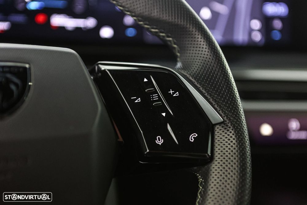 Peugeot 5008 1.2 Hybrid GT e-DCS6 - 33