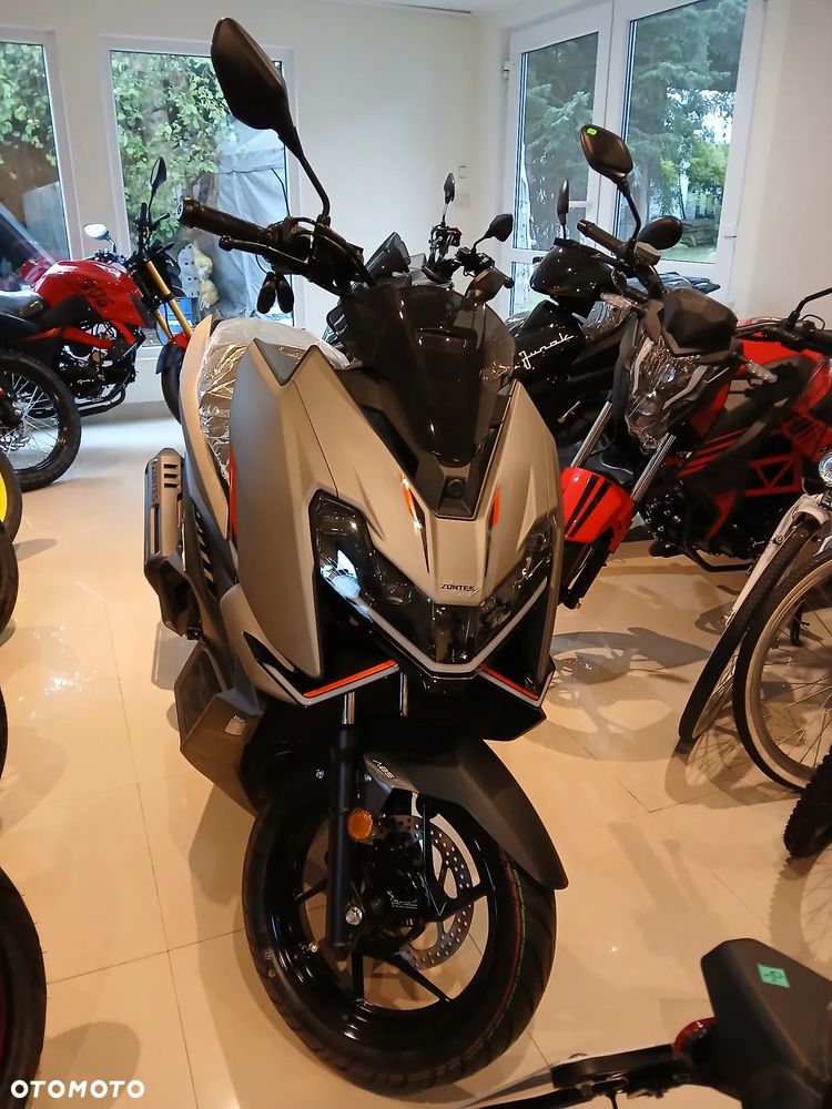 Zontes 125X - 13