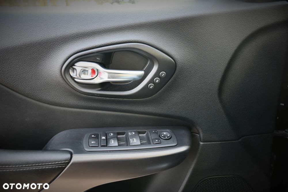 Jeep Cherokee 3.2 V6 Active Drive I Limited - 16