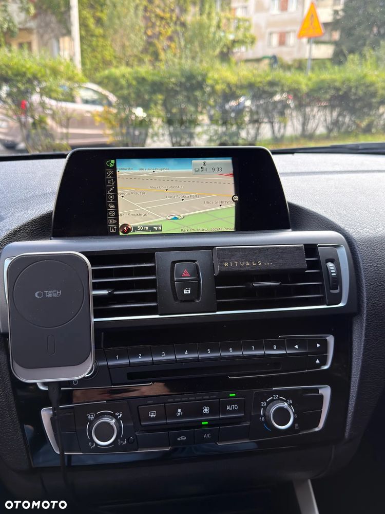 BMW Seria 1 116d - 11