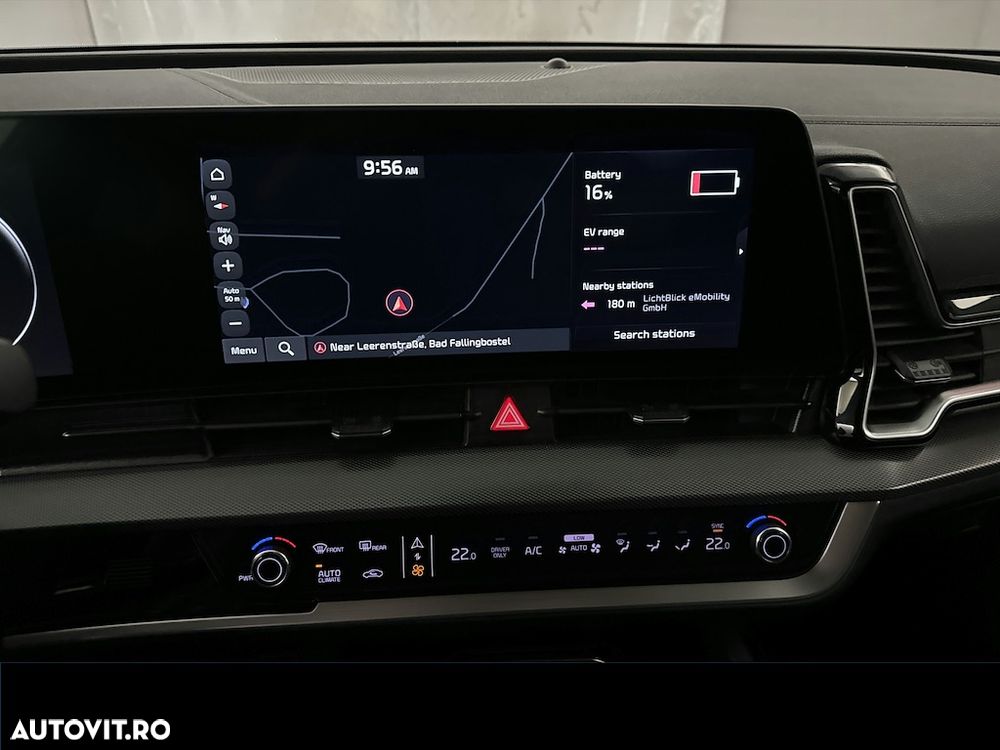 Kia Sportage 1.6 T-GDI PHEV 6AT 4x4 Business Line - 11