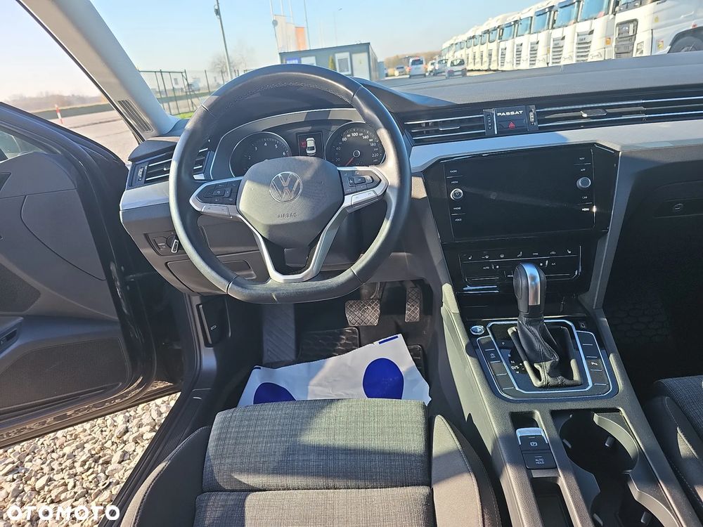 Volkswagen Passat 2.0 TSI Business DSG - 11