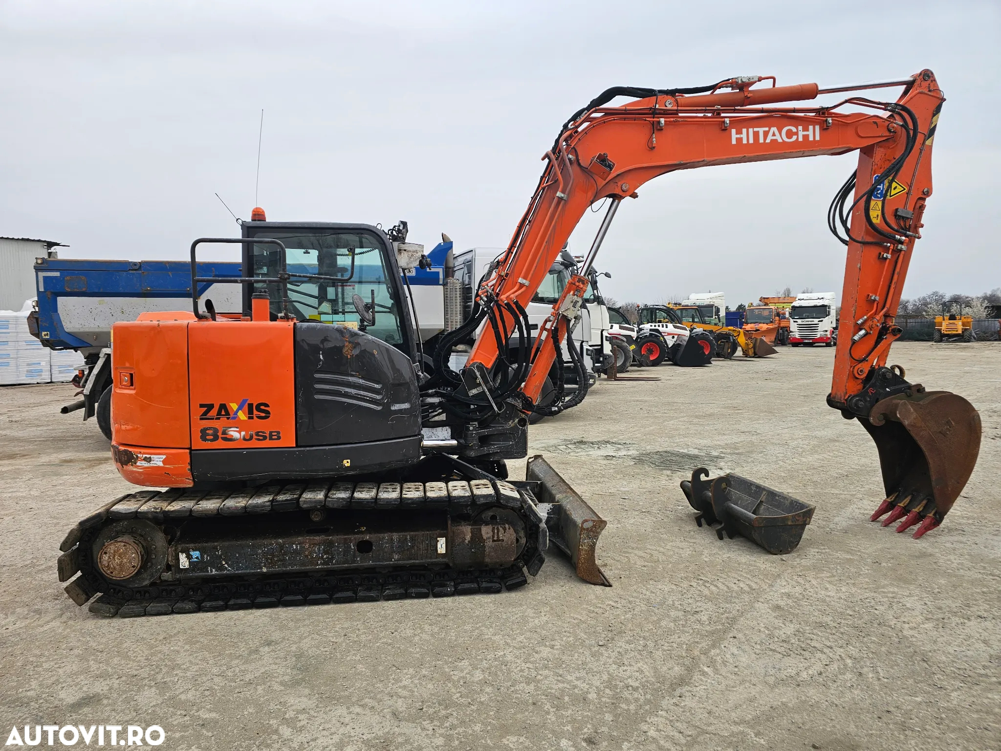Hitachi Zx85 excavator pe senile midiexcavator 8t 9r - 5