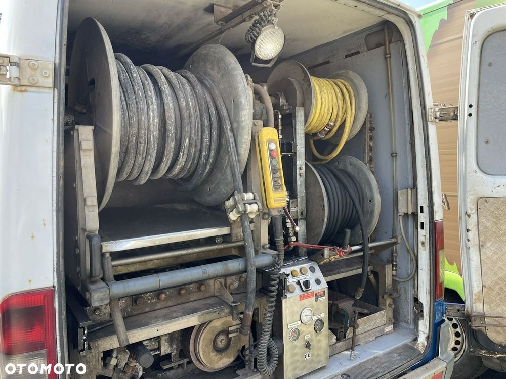 Mercedes-Benz Sprinter - 8