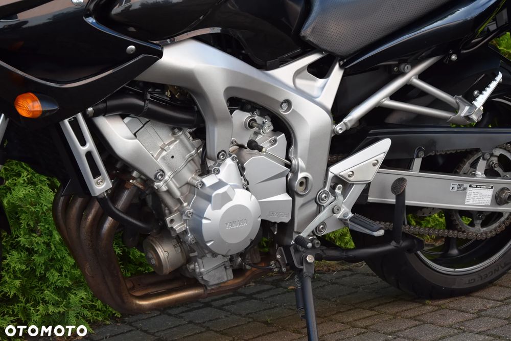 Yamaha FZ6 - 9