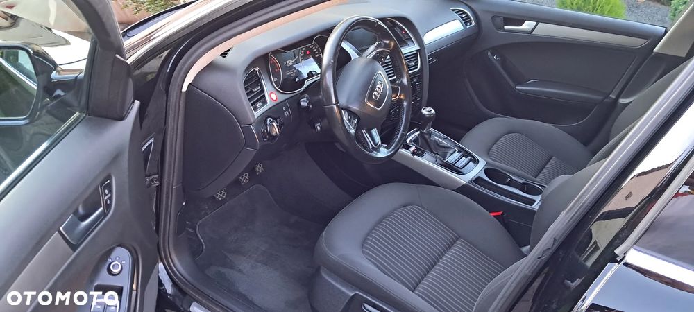 Audi A4 Limousine 2.0 TDI DPF Ambiente - 14