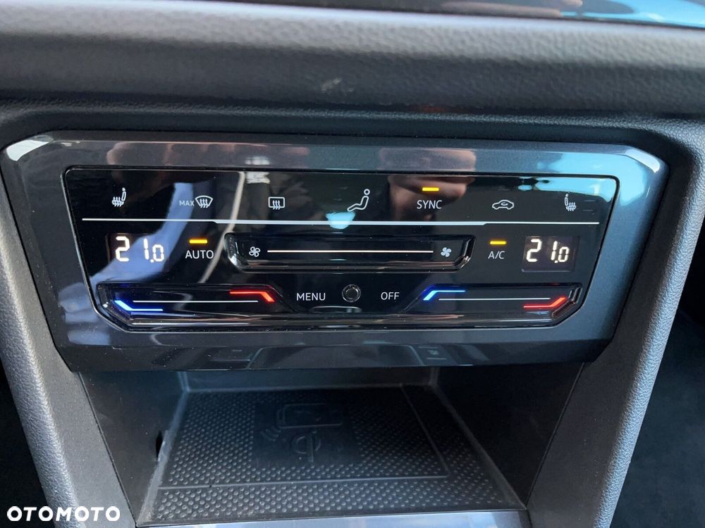 Volkswagen Tiguan - 29