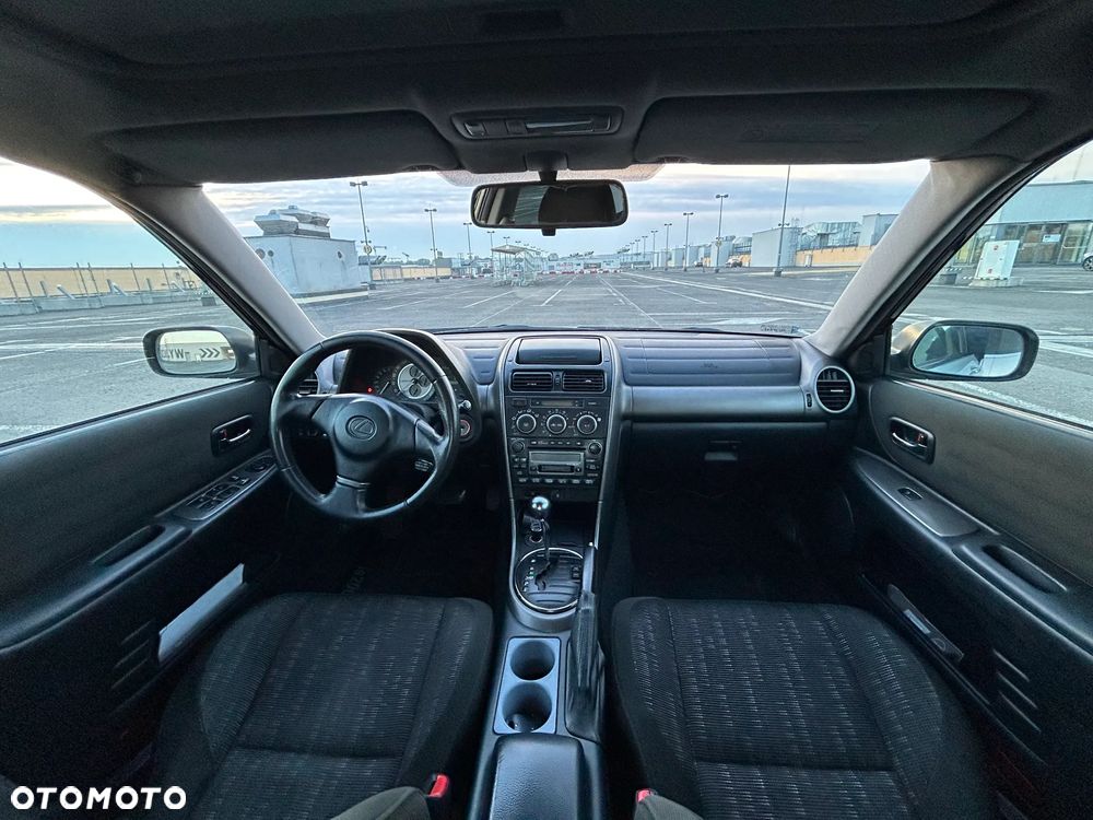 Lexus IS 200 Classic - 27