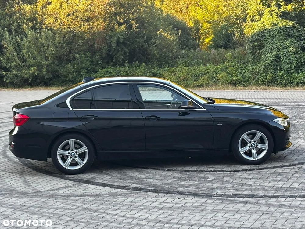 BMW Seria 3 320i GPF Luxury Line Purity sport - 33
