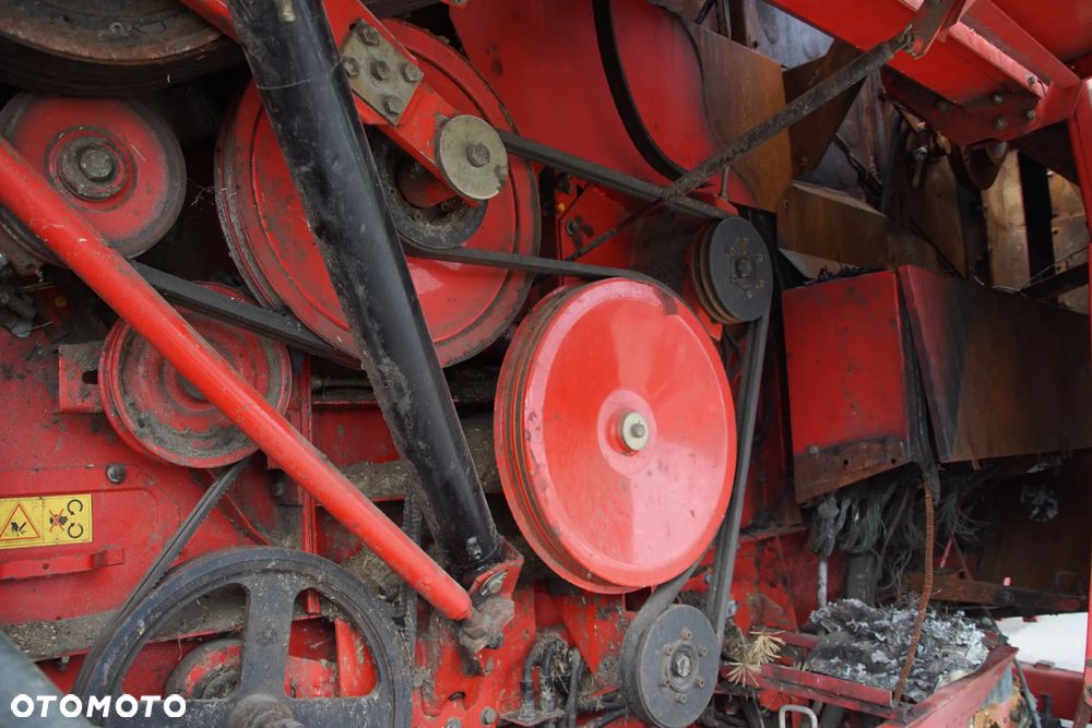 Kombajn na części - Massey Ferguson MF 36 7.6 220 KM 612 DSL 1997R Silnik Skrzynia Kabina Lampa Lusterko Schody Koło Deska Kokpit Sterownik Moduł Czujnik Kierownica Fotel - 22