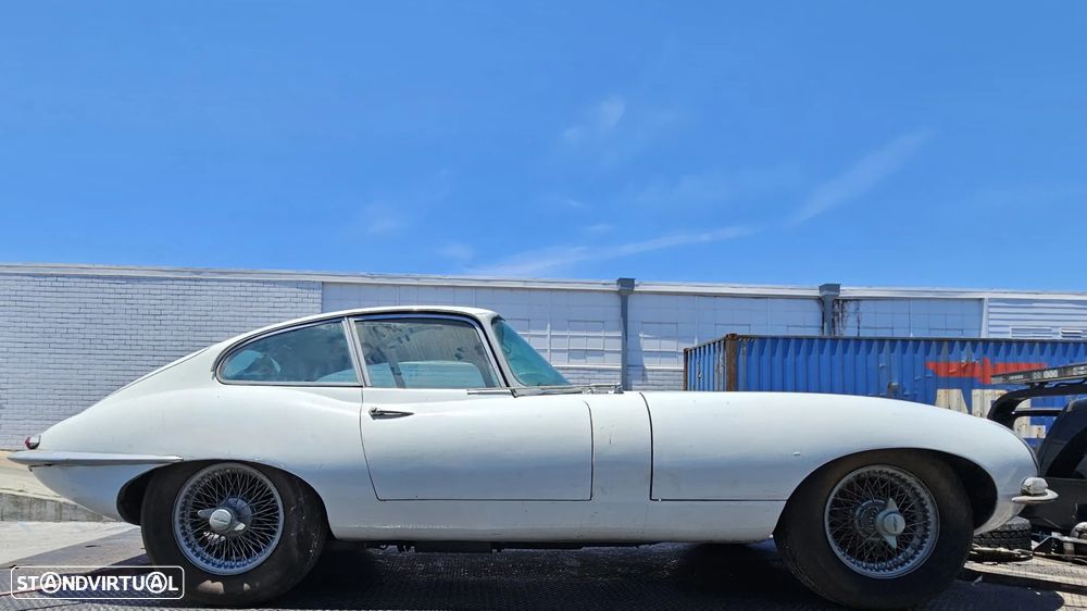 Jaguar E-Type - 2