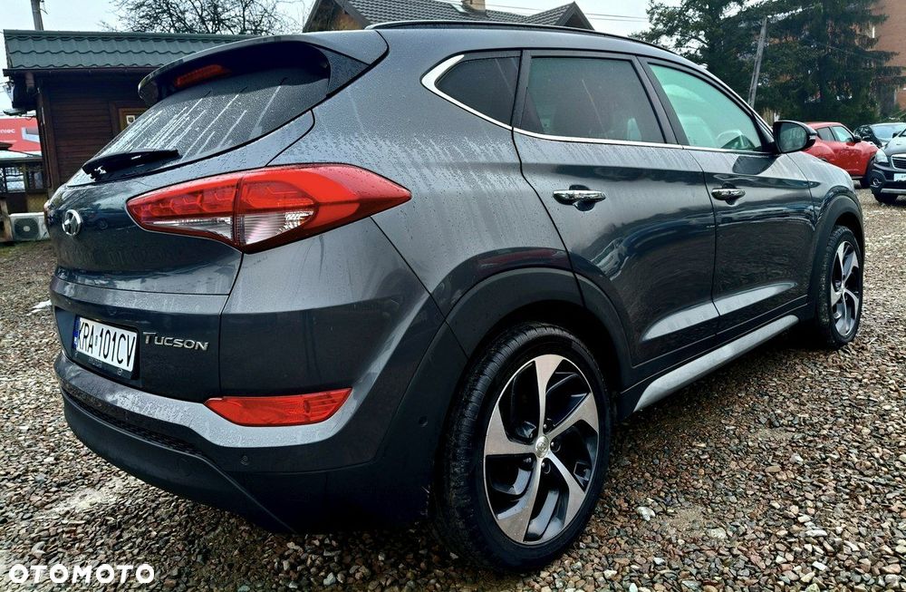 Hyundai Tucson - 8