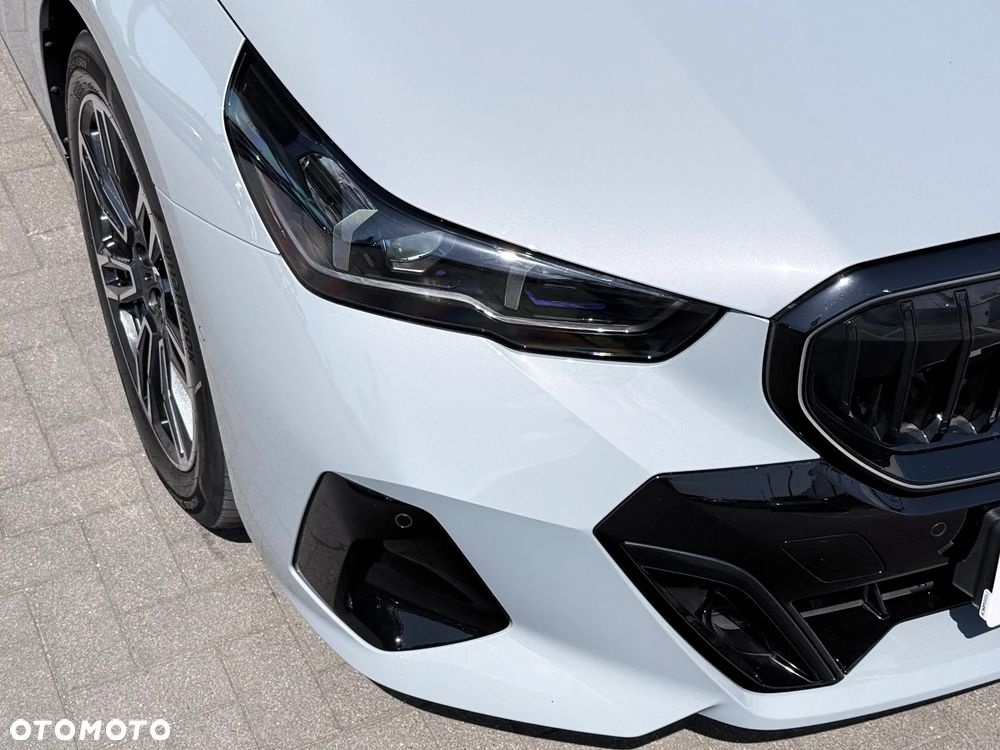 BMW Seria 5 540d xDrive - 7