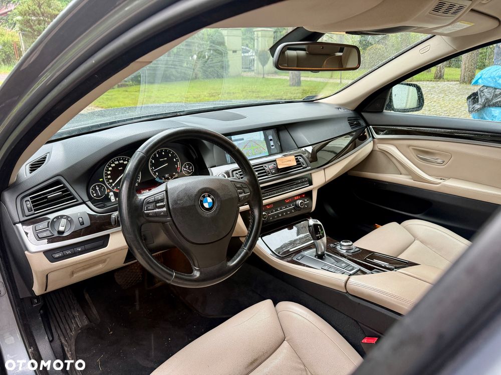 BMW Seria 5 535i xDrive Luxury Line - 16