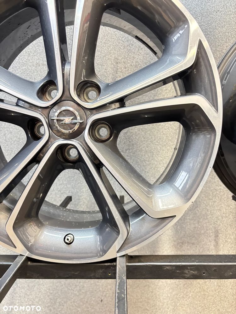 4 Felgi Alu. Opel Corsa D,E, Adam, Meriva B, Vectra C, 17" +TPMS - 24