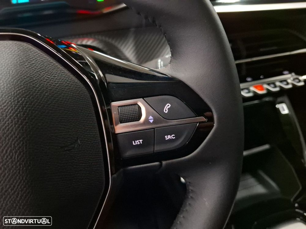 Peugeot e-208 50 kWh Style — fotografia 17