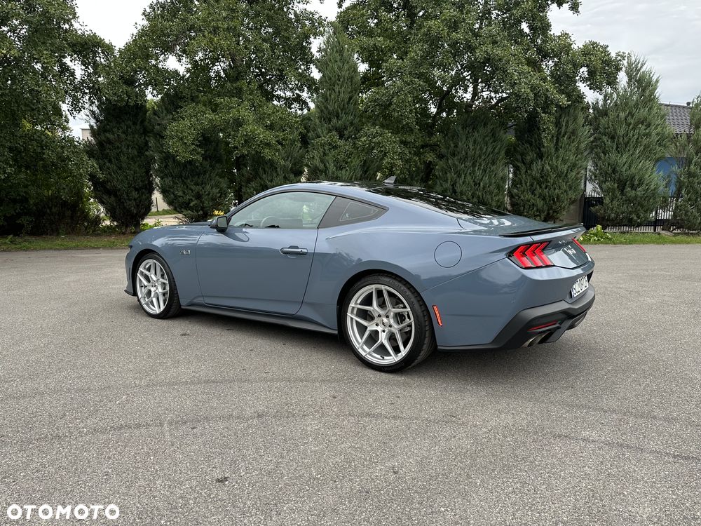 Ford Mustang 5.0 V8 GT - 8