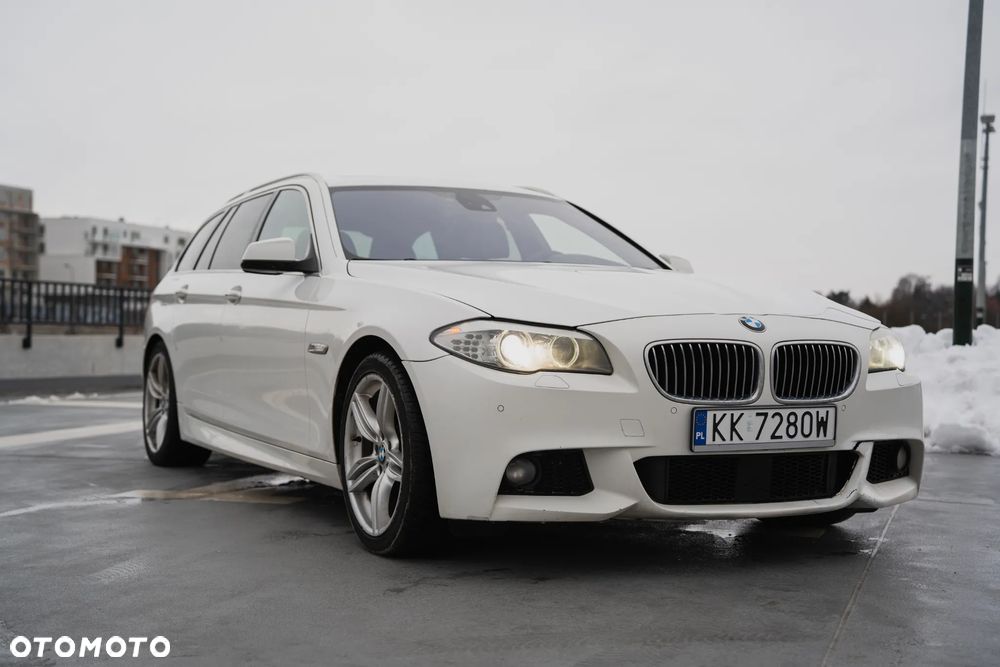 BMW Seria 5 520d xDrive - 9
