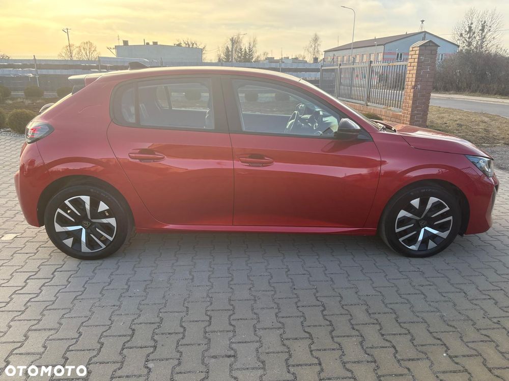 Peugeot 208 TURBO 100 Allure - 4