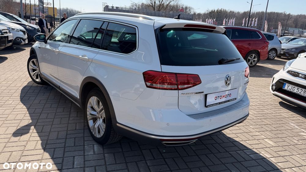 Volkswagen Passat Alltrack 2.0 TDI SCR 4Motion DSG - 3