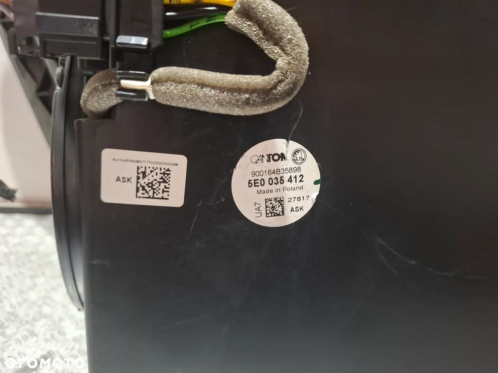 Głośnik subwoofer bagażnika Skoda Octavia III kombi VRS 2017 rok nr 5E0035412 - 3