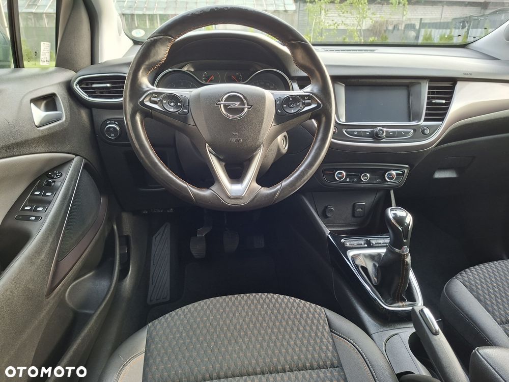 Opel Crossland X - 10