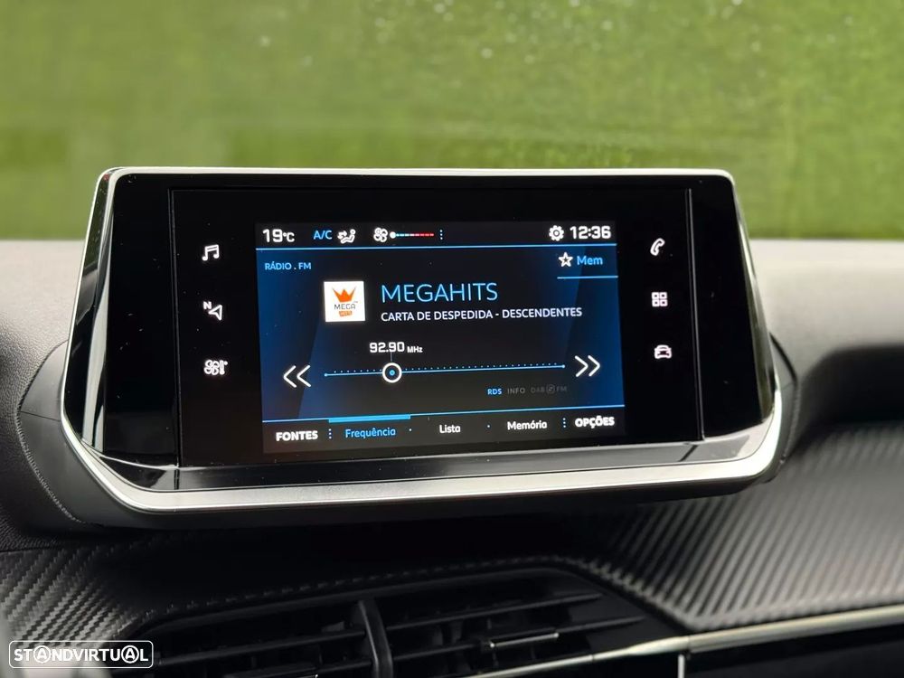 Peugeot 208 1.2 PureTech Active Pack - 19