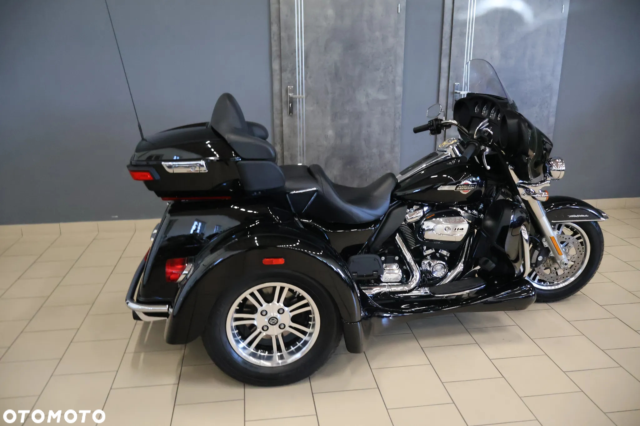 Harley-Davidson Touring Electra Glide - 2