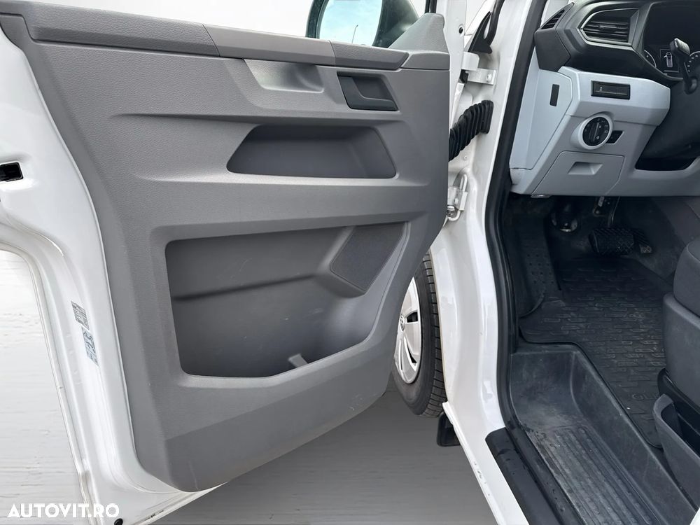 Volkswagen Transporter 2.0 110 kW KR 4M DSG - 10