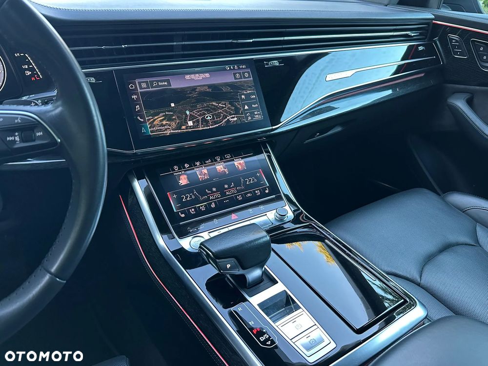 Audi Q8 - 30