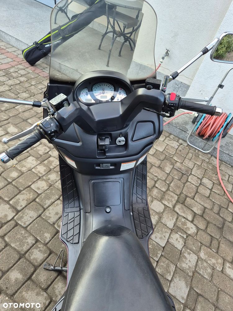 Suzuki Burgman - 6