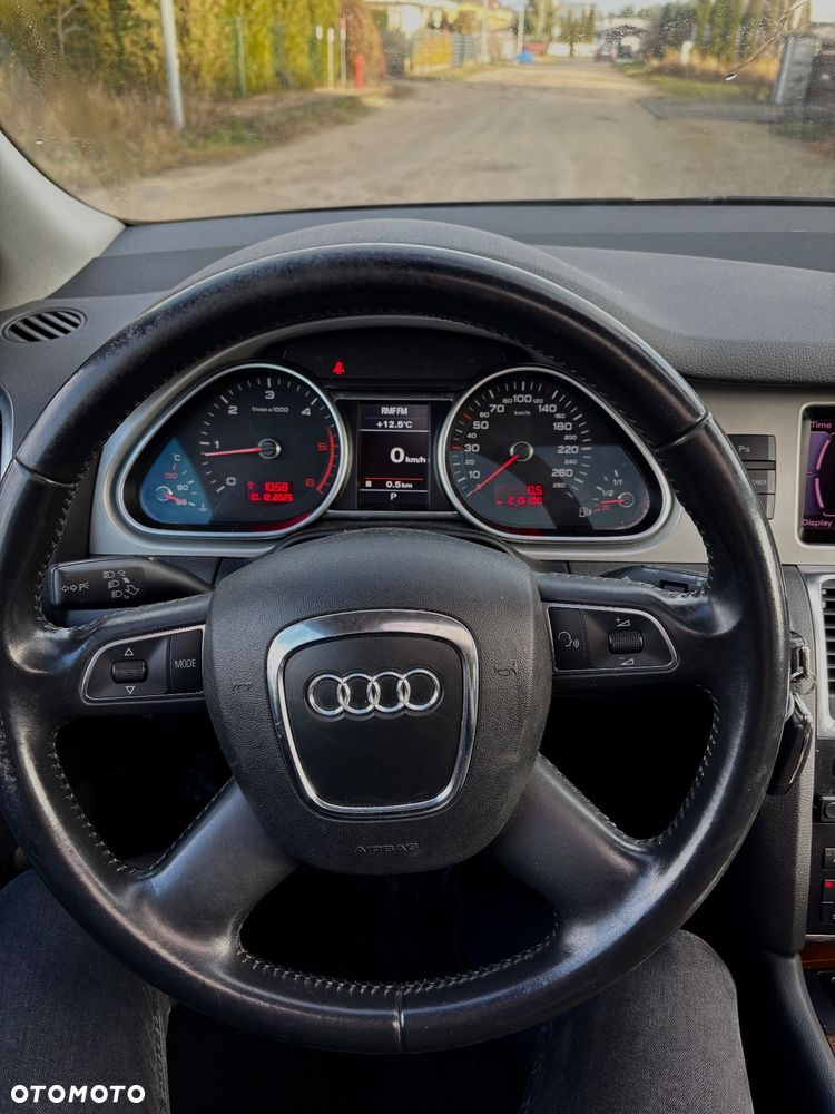 Audi Q7 - 30
