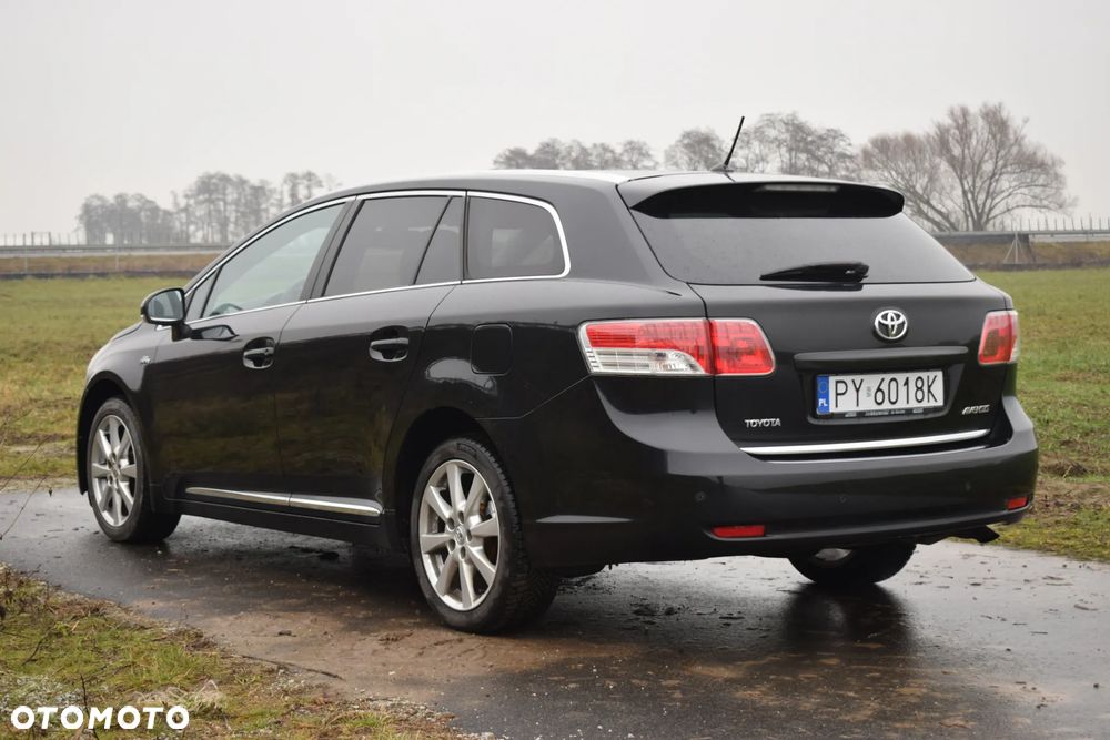 Toyota Avensis 2.2 D-CAT Executive - 9