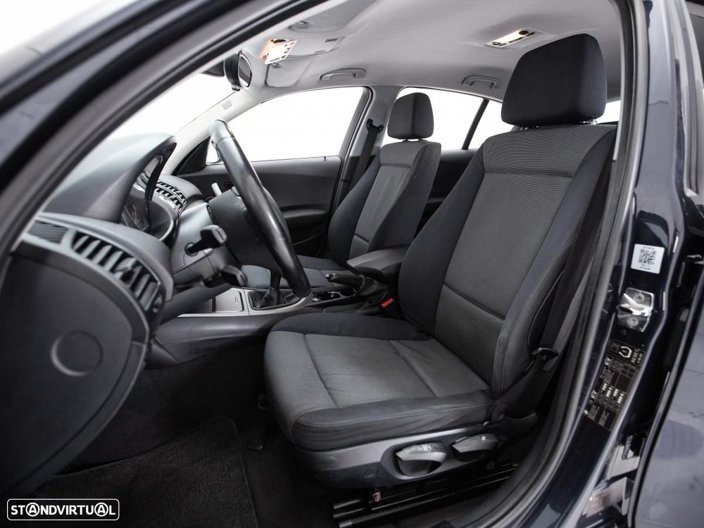 BMW 118 - 8