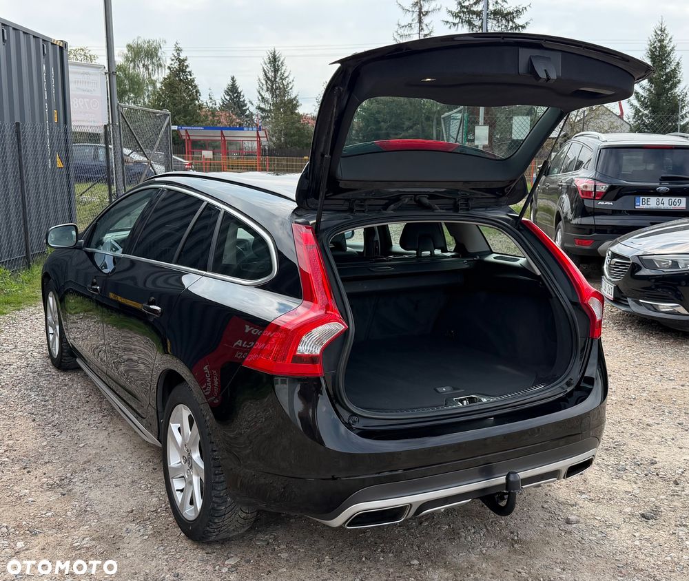 Volvo V60 D4 Drive-E Momentum - 34