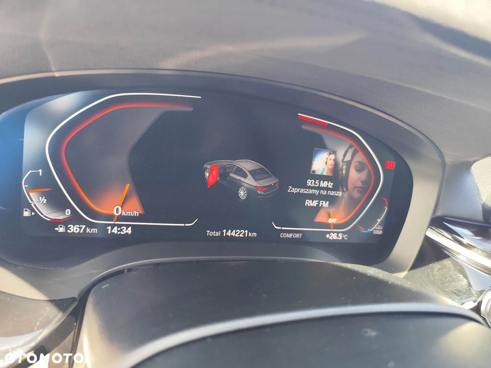 BMW Seria 5 530i GPF xDrive Luxury Line - 16